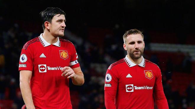 凭借全能的 凭借全能的